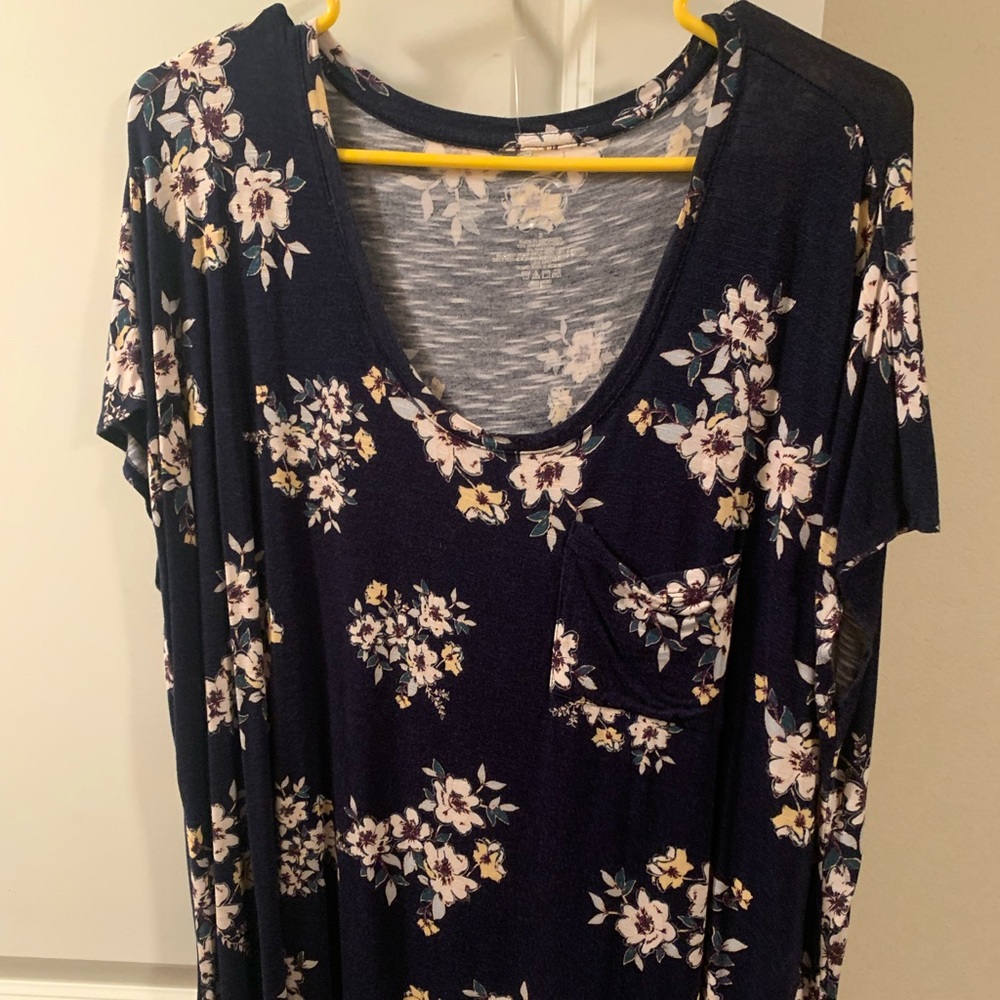 Beautiful Maurice’s flowered shirt